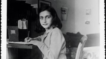 Anne Frank em sua casa, em Amsterdã. Foto: Anne Frank House/Reuters