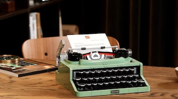 Lego anuncia modelo de máquina de escrever com 2 mil peças. Foto: Lego