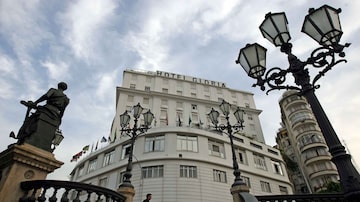 Fachada do Hotel Glória,em 2008, antes de ser fechado para obras após ser vendido para o empresário Eike Batista. Foto: Marcos de Paula/Estadão