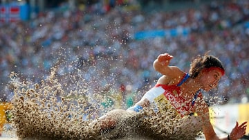 Tatyana Lebedeva perde medalhas conquistadas na Olimpíada dePequim por doping. Foto: Dominic Ebenbichler / Reuters