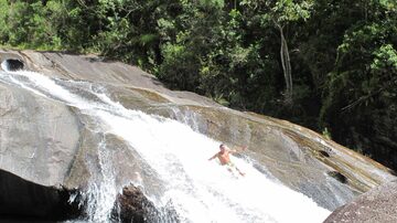 Cachoeira do Escorrega, em Visconde de Mauá, é apenas um dos vários atrativos naturais da região. Foto: Felipe Mortara/Estadão