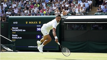 Novak Djokovic em ação contraDenis Kudla. Foto: Alberto Pezzali / AP
