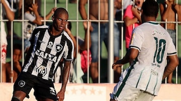 Rickson celebra estreia pelo profissional do Botafogo: 'Emoção grande'. Foto: Vitor Silva/SSpress/Botafogo