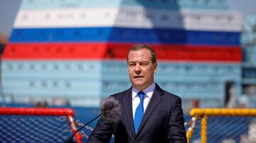 FILE PHOTO: Dmitry Medvedev, Deputy Chairman of Russia's Security Council, delivers a speech during a ceremony marking Shipbuilder's Day in Saint Petersburg, Russia June 29, 2022. Sputnik/Valentin Yegorshin/Pool/File Photo. Foto: Sputnik/Valentin Yegorshin/Pool/File Photo