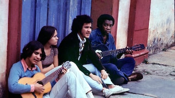 Clube da Esquina, movimento musical capitaneado por Milton Nascimento (à direita)