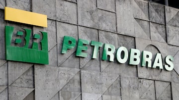 Lucro da Petrobras é alvo de críticas de Bolsonaro; projeto aumenta a CSLL de empresas que tiverem lucro, com alíquotas maiores para as com faturamento maior que R$ 10 bilhões. Foto: Sergio Moraes/Reuters  
