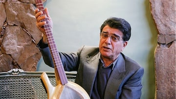 O cantor, instrumentista e compositor iraniano Mohammad-Reza Shajarian. Foto: Alireza Sotakbar / ISNA / AFP