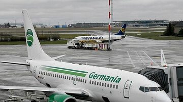 Companhia aérea Germania anunciou falência. Foto: Bernd Settnik/ dpa via AP