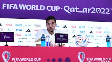 Doha (Qatar), 28/08/2022.- Uruguay's head coach Diego Alonso during a press conference at Qatar National Convention Center (QNCC) in Doha, Qatar, 23 November 2022. Uruguay will face South Korea in their FIFA World Cup 2022 group H soccer match on 24 November 2022. (Mundial de Fútbol, Corea del Sur, Catar) EFE/EPA/ALI HAIDER
