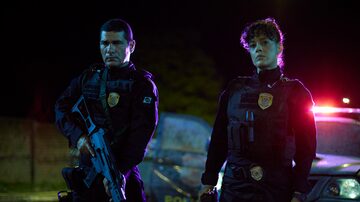 Rômulo Braga como Benício, Maeve Jinkins como Suellen em 'DNA do Crime'. Foto: Guilherme Leporace e Alisson Louback/Netflix
