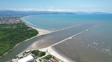 Obra cria canal de 190 metros de largura em rio de Caraguatatuba. Foto: Divulgação/Prefeitura de Caraguatatuba
