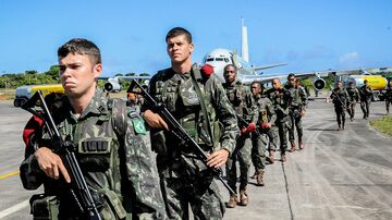 Exército Brasileiro começou a fazer a segurança dos aeroportos brasileiros após a GLO de Lula. Foto: Divulgação/Exército Brasileiro