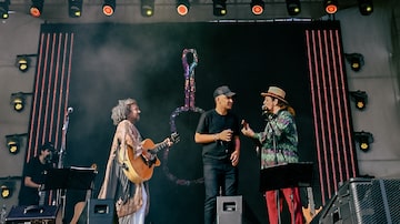 Chico César, João Gomes e Geraldo Azevedo no palco do Nômade Festival. Foto: Rafael Strabelli
