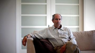 FILE PHOTO - Author Philip Roth poses in New York September 15, 2010.  REUTERS/Eric Thayer/File Photo. Foto: Eric Thayer/Reuters