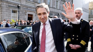 Aos 37 anos, Harris tornou-se o líder mais jovem a ocupar o cargo de primeiro-ministro, ou 'taoiseach', da Irlanda. Foto: Maxwells/MAXWELLS
