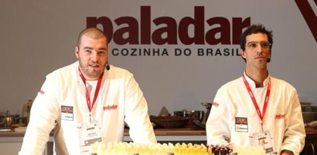 Os chefs Gabriel Broide e Felipe Ribenboim (. Foto: Felipe Rau/AE)