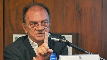 O pesquisador Gilberto Orivaldo Chierice morreu aos 75 anos. Foto: Geraldo Magela/Agência Senado