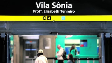 Vista da Estação Vila Sônia-Professora Elisabeth Tenreiro. 