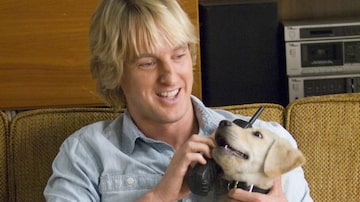 Owen Wilson intepreta John Grogan com um dos 22 cães que atuaram em 'Marley & Eu'. Foto: 20th Century Fox/Divulgação