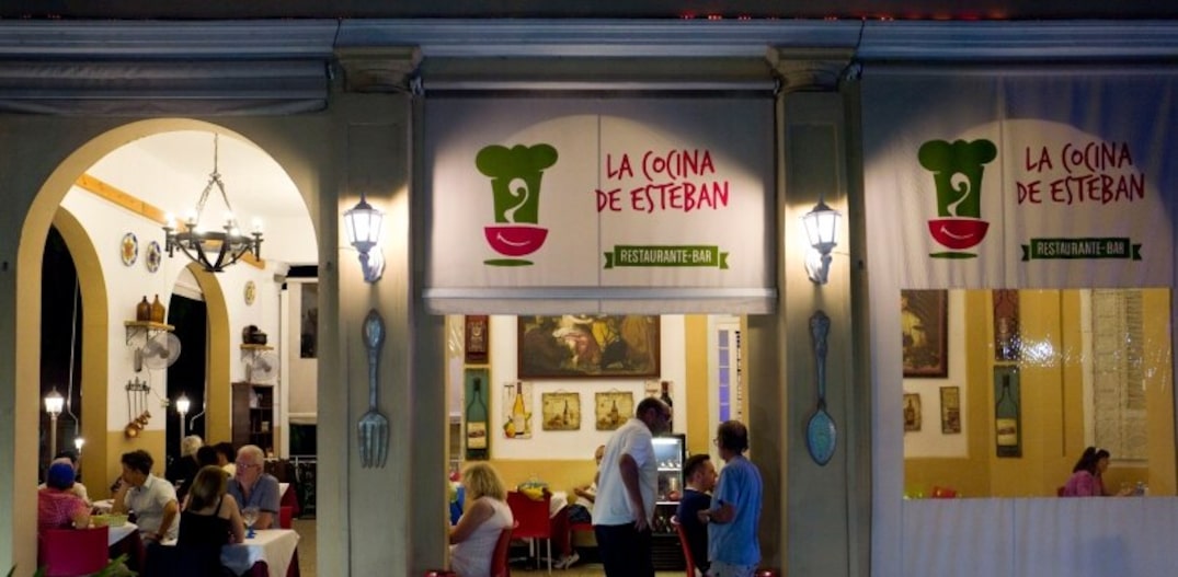 La Cocina de Esteban serve cozinha italiana, espanhola e cubana a poucas quadras da Universidade de Havana. Foto: Eliana Aponte Tobar|NYT