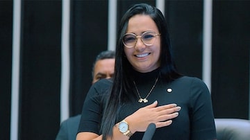 Deputada Federal Dayany Bittencourt fez uma denúncia sobre câmeras escondidas no quarto onde estava hospedada em Brasília. Foto: Reprodução/Agência Câmara