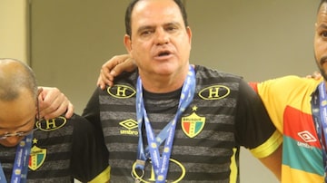 Criciúma contratou Waguinho Dias, campeão da Série D com o Brusque, na tentativa de recuperar o time na Série B. Foto: Lucas Gabriel Cardoso/Brusque FC