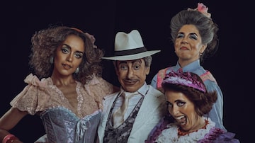 'O Bem Amado', peça de Dias Gomes, virou uma comédia musical em que Cassio Scapin interpreta o prefeito Odorico Paraguaçu. Foto: Ronaldo Gutierrez