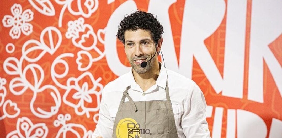 Chef Rodrigo Oliveira na Mostra Cariri de Culturas no último sábado (26). Foto: Via Instagram/@senacce senacce