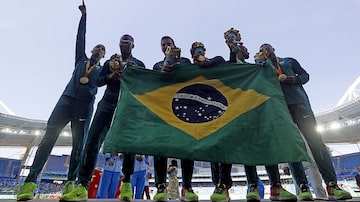Brasileiros levaram o ouro no revezamento 4x100m. Foto: Fábio Motta/Estadão