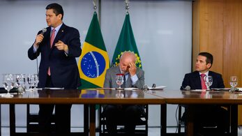 https://www.estadao.com.br/resizer/v2/NVCWUSFPDFGFZBPE4QFPW2FMTA.jpg?quality=80&auth=83cb46e63b78cb75e50f23d576cb84c7648af35b7163703d8e0d4651cf195a05&width=347&height=195&smart=true