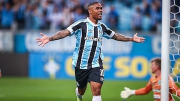 Douglas Costa marca na vitória gremista. Foto: Lucas Uebel/ Grêmio FBPA