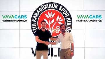 Andrea Pirlo é o novo técnico do Fatih Karagümrük SK, da Turquia. Foto: Divulgação/Fatih Karagümrük SK
