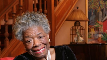A escritora e poetisa Maya Angelou se tornou a primeira mulher negra a ter sua imagem retratada em uma moeda nos EUA. Foto: Chester Higgins Jr/NYT