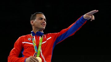 Robeisy Ramírez repetiu medalha de ouro de Londres-2012. Foto: Reuters/ Peter Cziborra