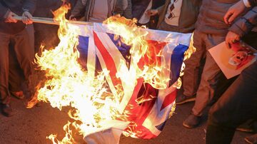 Protesto em frente à embaixada britânica em Teerã. Foto: Atta Kenare/AFP