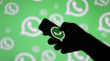 WhatsApp pediu para usuários atualizarem o app em seus telefones