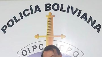 Battisti detido pela Polícia Boliviana em Santa Cruz de La Sierra, na Bolívia. Foto: AFP/Polícia Boliviana