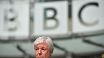 Ex-diretor-geral da BBC Tony Hall deixou o cargo de presidente da National Gallery. Foto: Ben Stansall/AFP
