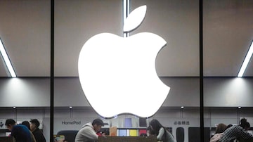 Apple, que esteve na liderança em 2023, foi ultrapassada por fabricantes locais na China