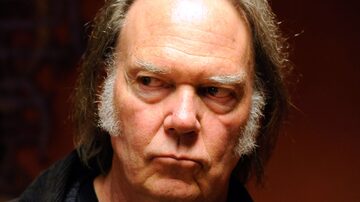 O cantor canadense-americano Neil Young. Foto: Frazer Harrison / AFP