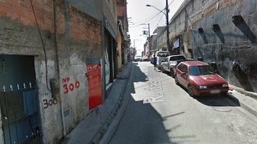 Corpo foi encontrado durante a madrugada na Rua das Goiabeiras, em Paraisópolis. Foto: Reprodução Google Street View