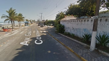 O imóvel onde a criança dormialocaliza-se na avenida Governador Mario Covas Júnior, no bairro Parque Marinho, próximo da plataforma de pesca de Mongaguá. Foto: Reprodução Google Street View