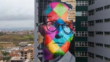 Carlos Drummond de Andrade ganhou mural de Eduardo Kobra em Itabira. Foto: @kobrastreetart via Instagram