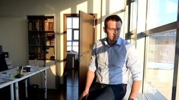 "Meu dever agora é continuar corajoso. E não tenho medo!", disse Navalni à revista Der Spiegel. Foto: James Hill/The New York Times