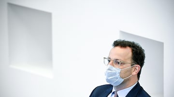O ministro da Saúde da Alemanha, Jens Spahn. Foto: Sascha Steinbach/EFE/EPA