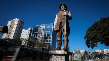 A estátua em homenagem ao bandeirante Borba Gato foi inaugurada em janeiro de 1963,durante os festejos do IV Centenário de Santo Amaro. Foto: Felipe Rau/Estadão