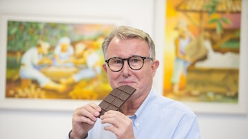 Ernesto Ary Neugebauer se volta ao plantio de cacau para lançar a marca de chocolates Danke. Foto: Tiago Queiroz/Estadão
