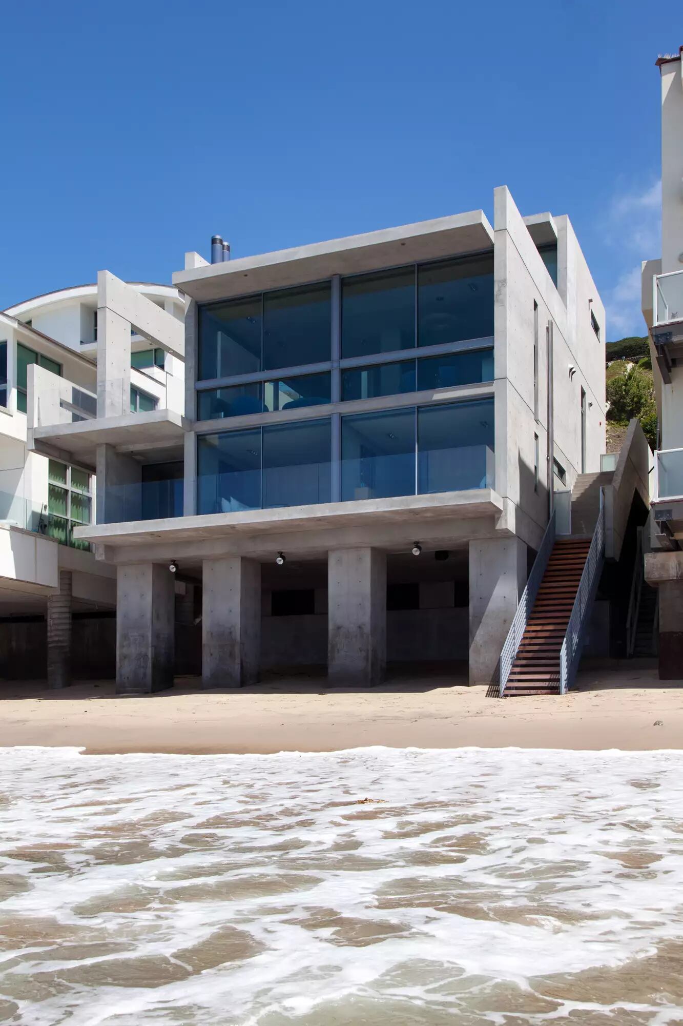Casa de praia de Kanye West também 'encalhou' e está à espera de compradores, na Califórnia
