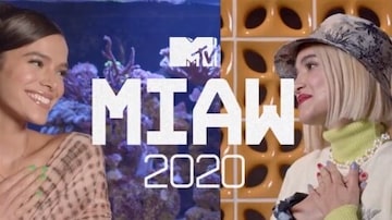 Bruna Marquezine e Manu Gavassi foram as apresentadoras do MTV Miaw 2020. Foto: Instagram / @mtvbrasil