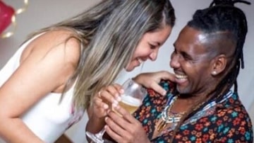 O cantorBeto Jamaica e a noiva Tati Santos. Foto: Instagram/@betojamaica10